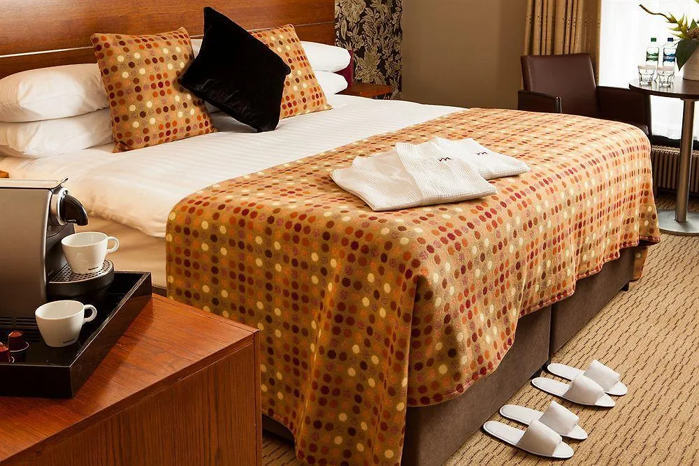 Mercure Leeds Parkway Hotel