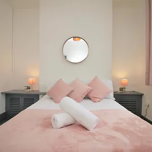 Holiday home Fitzroy Terrace By Promise Cardiff