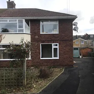 Apartment 2 Bedroom Garden Cheltenham