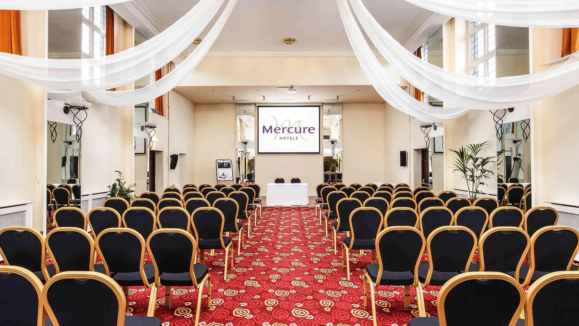 Mercure Leeds Parkway Hotel